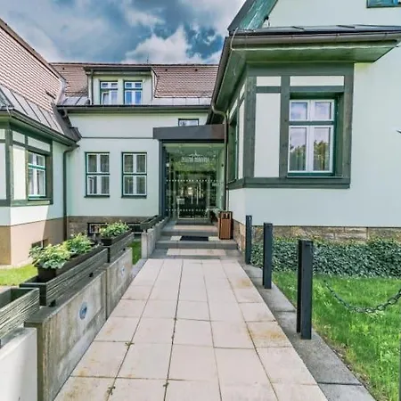 Villa Vrchlabsky Domek U Jirinky *