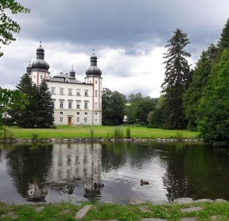 Vrchlabsky Domek U Jirinky Villa *